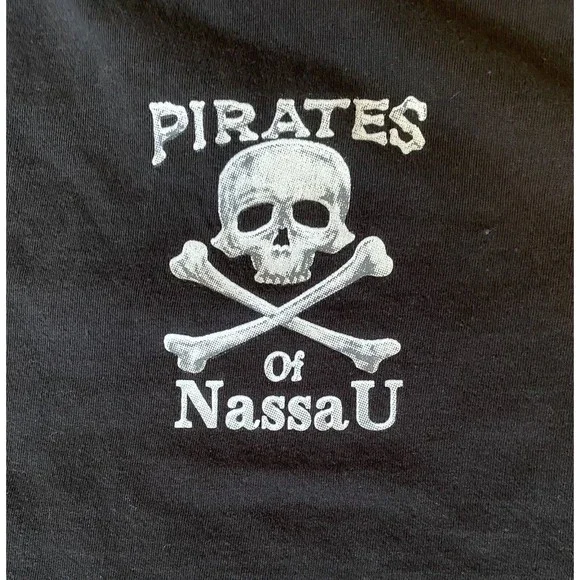 I Bahamas Mens S Pirates Surrender the Booty Black Cotton Tshirt Nassau Souvenir - Picture 6 of 7